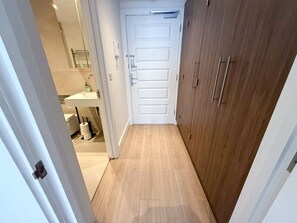 Eco-friendly toiletries, hair dryer, towels