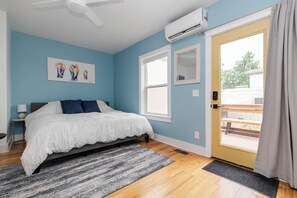 2 slaapkamers, een strijkplank/strijkijzer, reisbedje, wifi