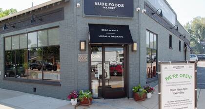 Best Denver Neighborhood! Walkable to EVERYTHING!