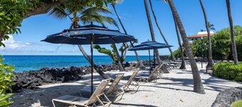 Kona Isle B3