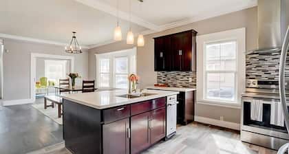 2 bedroom/1 Bath in marvelous San Jose downtown with WiFi, AC