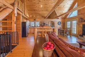 Smart TV - Dear Meadow (Lake Lure)