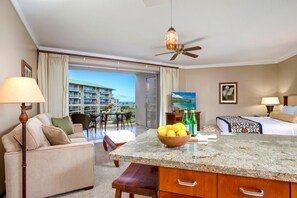 1 bedroom, iron/ironing board, travel cot, free WiFi - KBM Resorts | FREE CAR | Honua Kai | Beachfront Studio Condo! HKK-537 (Lahaina)