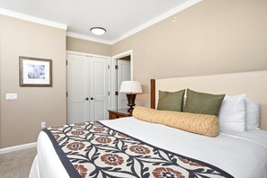 2 chambres, fer et planche à repasser, lit parapluie, Wi-Fi gratuit