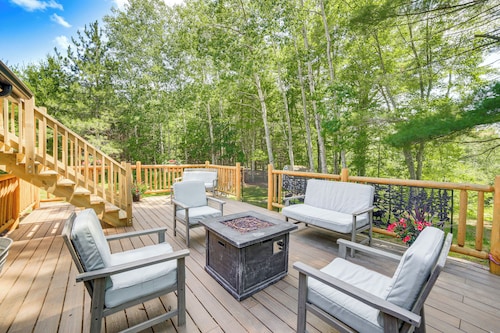 Pembine Cabin w/ Expansive Yard, Fire Pit & Grill!