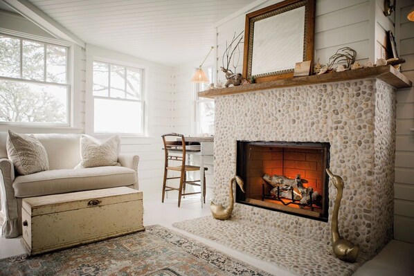 Interior - Water Street Cottage (Swansboro)