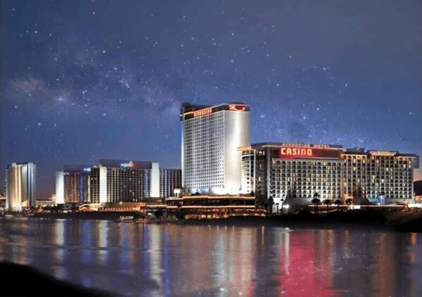 Unclassified image, 1 of 66, button