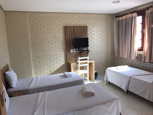 Room - Rede Andrade Goiania Hotel (Goiânia)