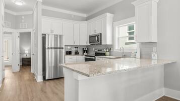 House, Multiple Beds, Balcony, Partial Ocean View (22704 Front Beach Road) | Private kitchen | Fridge, microwave, oven, stovetop