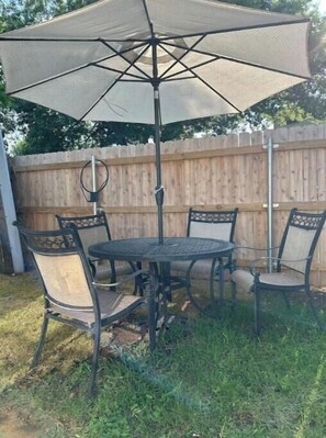 屋外ダイニングエリア