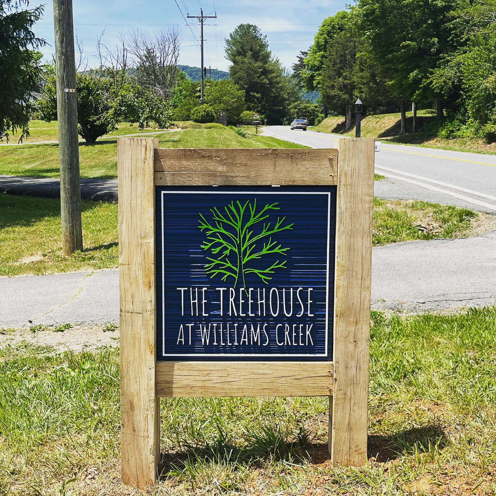 The Treehouse at Williams Creek: Hot Tub + 10 Acres + Close to Wineries 