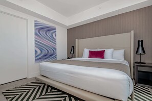 Luxury Apartment, 3 Bedrooms, Balcony, City View - Stunning 25th-Floor Views in Hollywood (Hollywood)