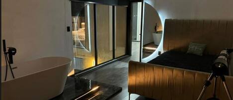 1 chambre, fer et planche à repasser, Wi-Fi, draps fournis