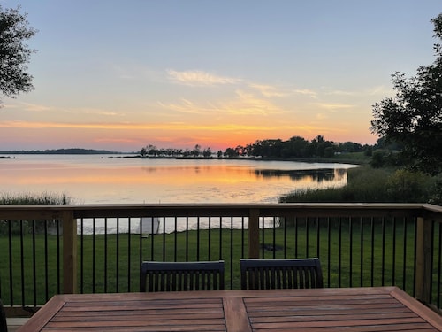 S’more Sunsets on Roy Lake.  Spectacular deck views from this 2-bedroom cabin.