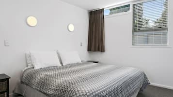 1 bedroom, iron/ironing board, free WiFi