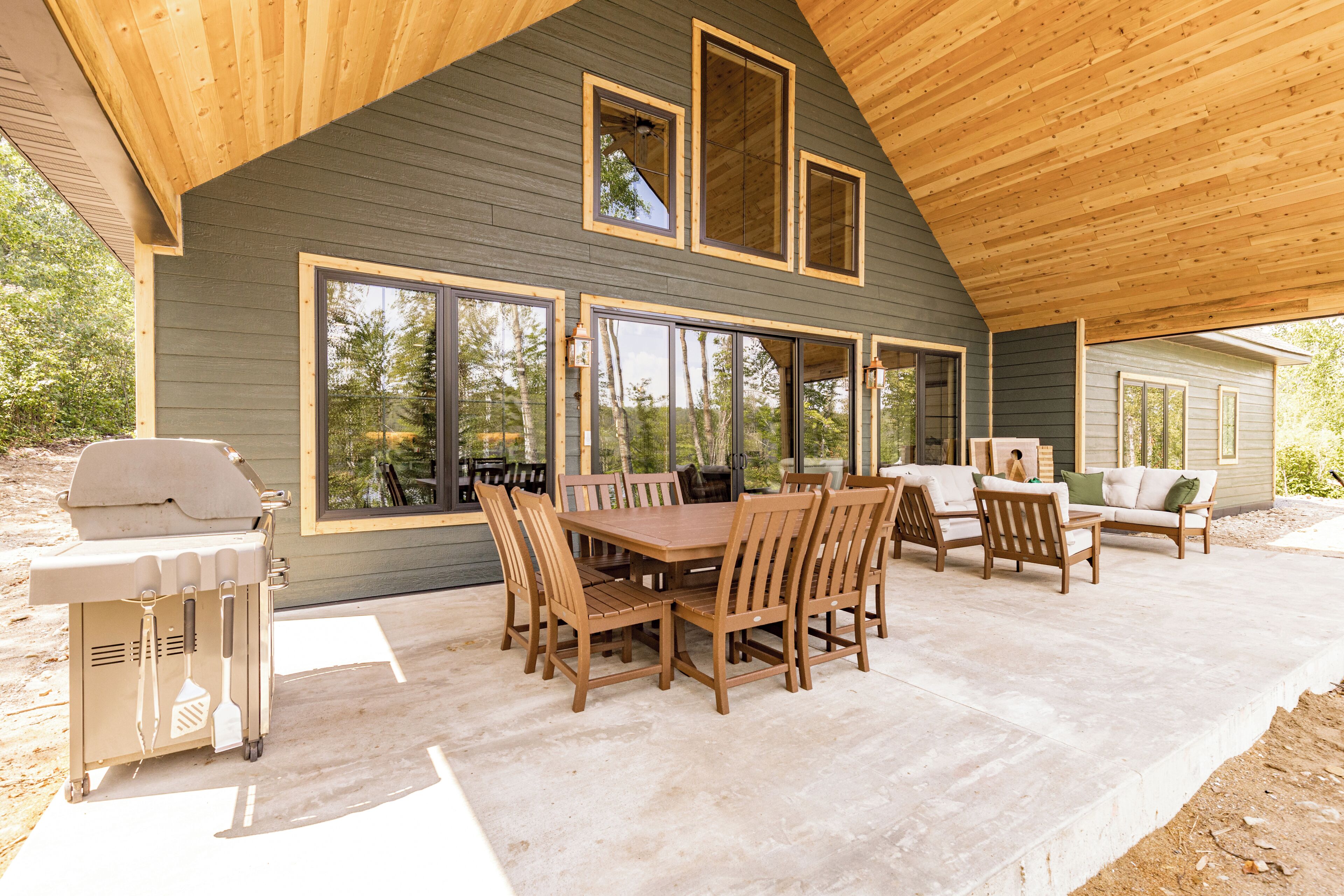 تناول الطعام بالخارج