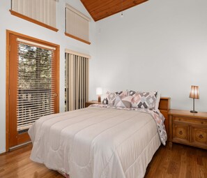 4 bedrooms, WiFi, bed sheets