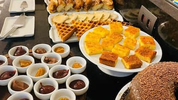Free daily buffet breakfast