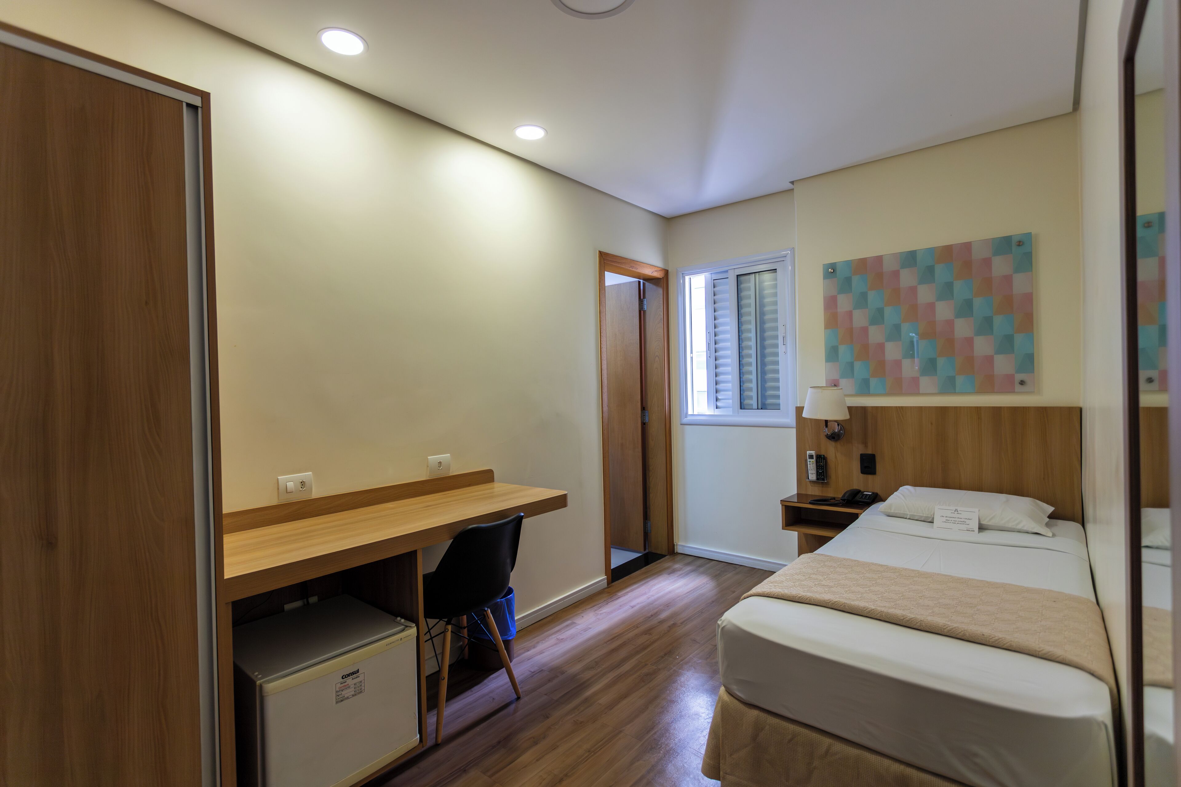 Business Room, Non Smoking | In-room safe, desk, laptop workspace, iron/ironing board