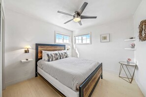 2 bedrooms, iron/ironing board, travel cot, WiFi