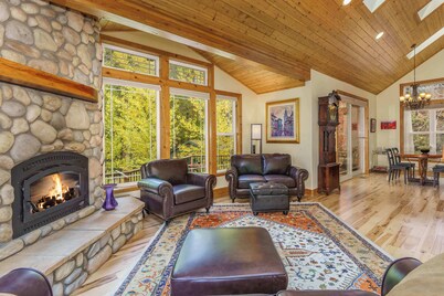 Beautiful 3-Bedroom Sanctuary Inside Yosemite NP!
