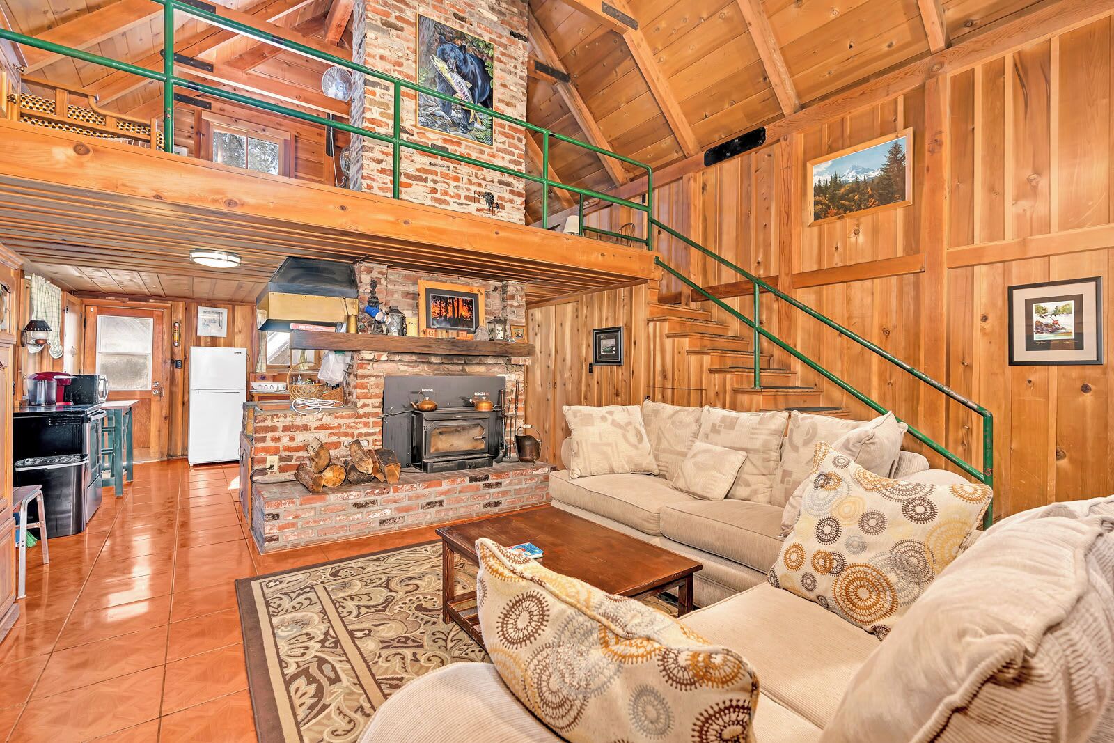 Televisión, chimenea