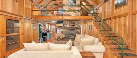 Télévision, cheminée