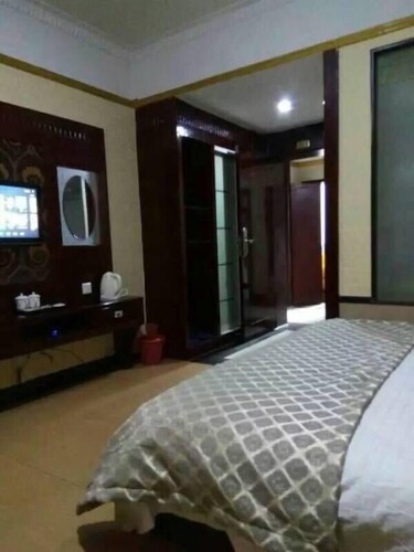 Lengshuijiang Xinliangmao Hotel
