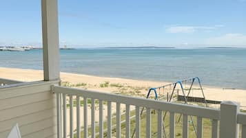 Phòng, 2 giường cỡ queen, quang cảnh hồ | Quang cảnh hồ