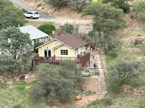 Charming 2 bed studio with BREATH taking views