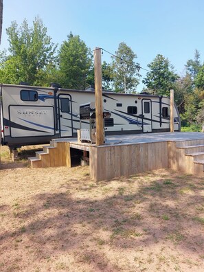 Property grounds - Cozy 2-bedroom RV with Private Sandy Beach on the Sturgeon Bay! (Saint Andrew’s parish)