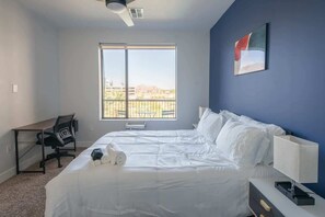 1 chambre, fer et planche à repasser, Wi-Fi, draps fournis