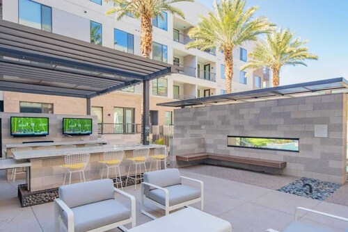 Tempe Convenience 1BD with Pool Gym Parking.