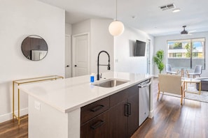 Private kitchen - Bright & Sleek 1BR | Parking + Workspace (Tempe)