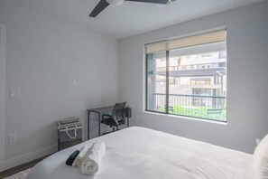 1 quarto, ferros/tábuas de passar roupa, Wi-Fi, roupa de cama