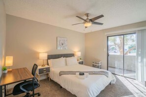 2 habitaciones, tabla de planchar con plancha, wifi y ropa de cama
