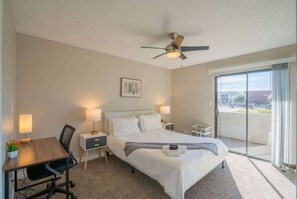 2 bedrooms, iron/ironing board, WiFi, bed sheets