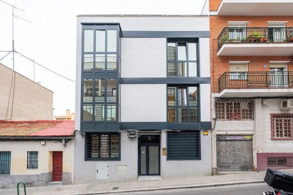 Lemon Apartment & Hotels - Madrid