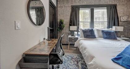 Chic Studio Apartment in McKinley Beach & Brady St