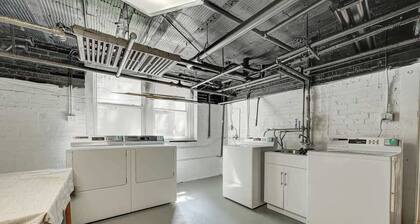Downtown Milwaukee Studio | Steps to Shore & Shops