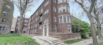 Stylish Studio | McKinley Beach & Brady St. Vibes