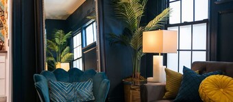 The Great Gatsby - Luxury Historic Riverside