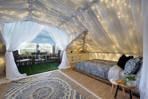 1 chambre, bureau, fer et planche à repasser, Wi-Fi