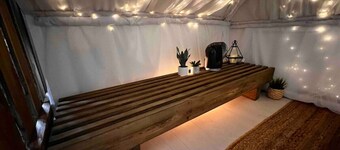 Magical Midsummer Night Glamping Loft w Bikes