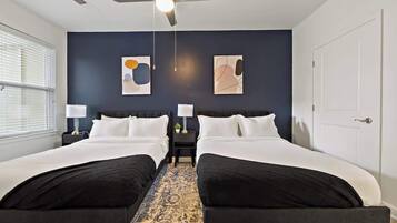 1 habitación, tabla de planchar con plancha, wifi y ropa de cama