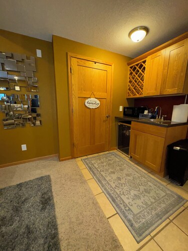 Charming & Quiet 1-bedroom house in wonderful Woodbury 