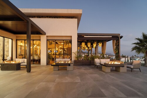 Villa Sunset, 2 bedroms, 2 bathrooms, swimming pool, jacuzzi