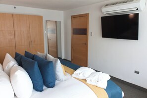 Deluxe-Suite | Zimmersafe, Schreibtisch, Bügeleisen/Bügelbrett, kostenloses WLAN