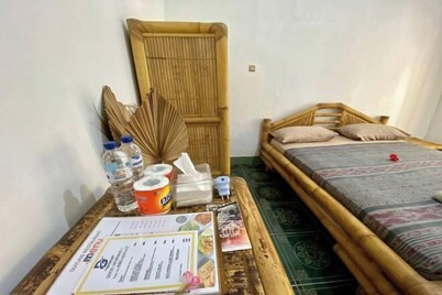 Duyung Rooms & Resto Gerupuk