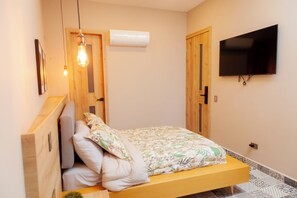 セーフティボックス (室内)、WiFi (無料)